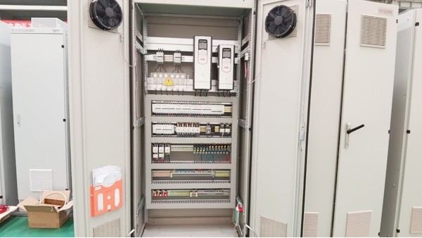變頻柜廠家實拍圖 變頻柜廠家實拍圖