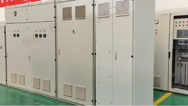 PLC控制柜選型指南：避開誤區，華東工控為您的工業控制保駕護航