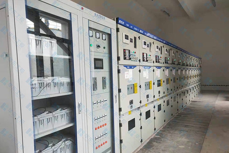 華東工控-控制柜現(xiàn)場