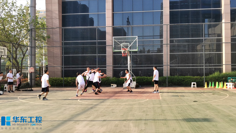 籃球聯誼賽現場